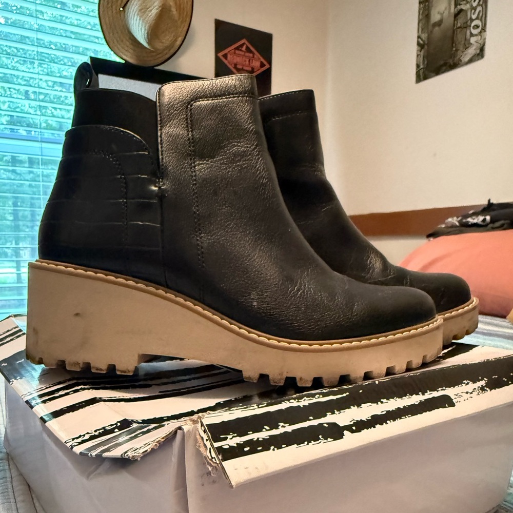 Dolce Vita Black Ankle Boots with Cream Sole